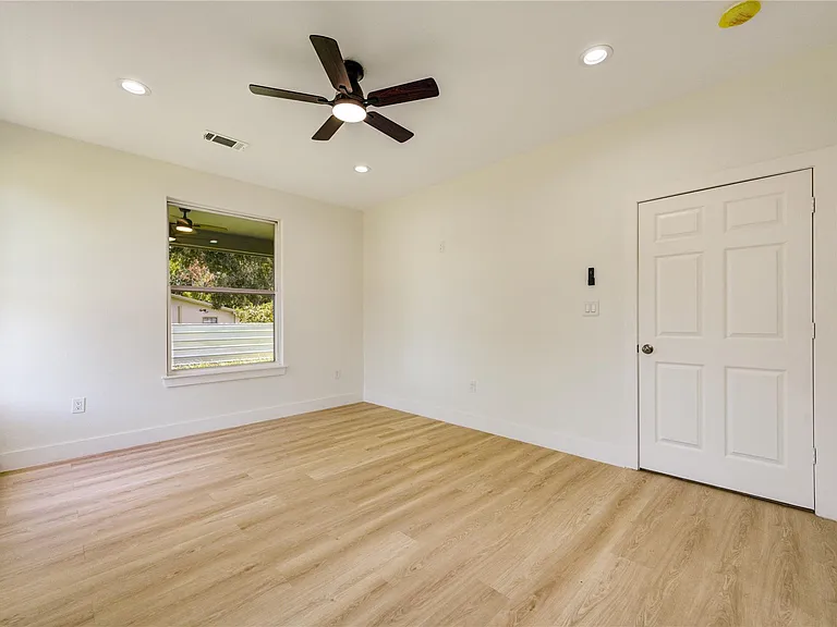508 Georgia St — Photo 25