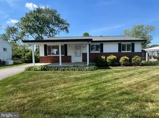 114 Oak Spring Dr, Glen Burnie, MD 21060