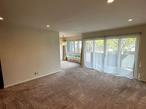 3rd image of 902 Peninsula Ave APT 214