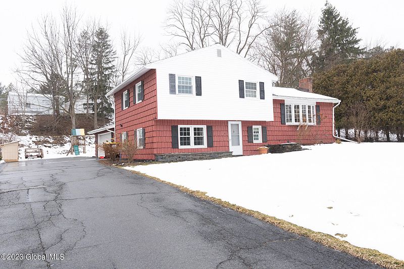 2nd image of 9 Eberle Road