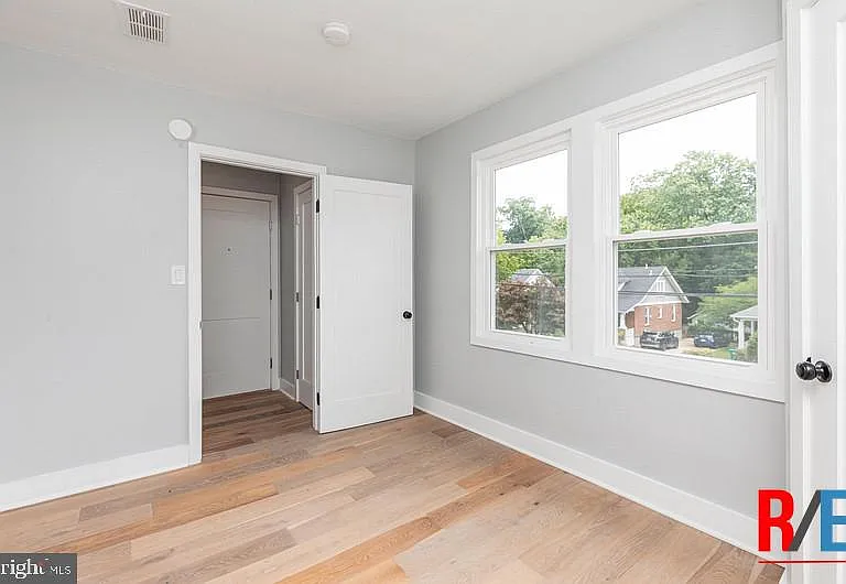 4100 Queensbury Rd #1 — Photo 23