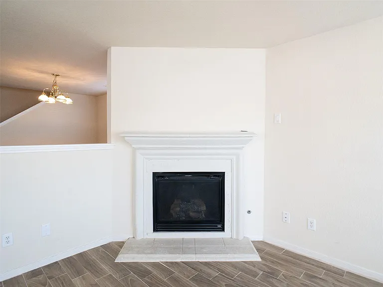 21843 Grassy Hill Ln — Photo 9