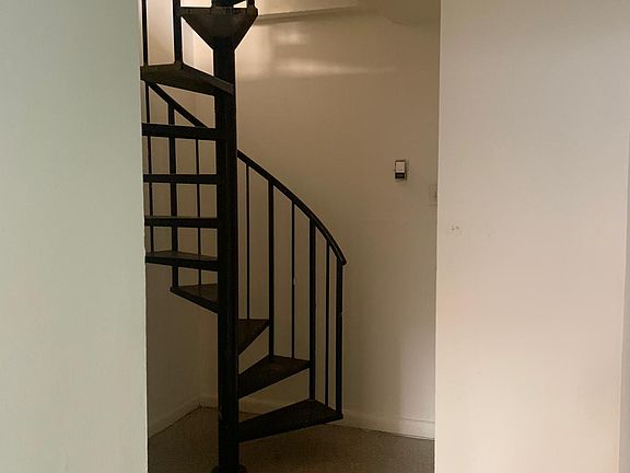 5th image of 10119 Martense Ave APT 1R
