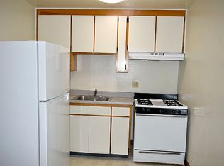 902 Santa Clara St, Vallejo, CA 94590