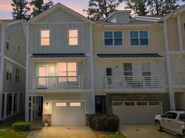 1032 Diamond Dove Ln, Apex, NC 27502