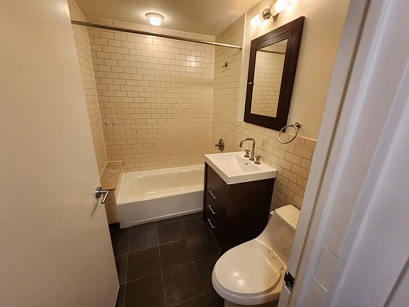 4th image of 327 E 101st St APT 4E