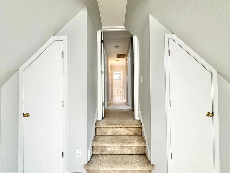 5208 Autumn Woods Dr — Photo 13