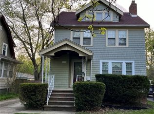 1048 Pembrook Rd, Cleveland Heights, OH 44121