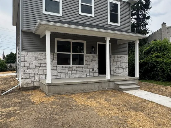 27305 Groveland St, Madison Heights, MI 48071