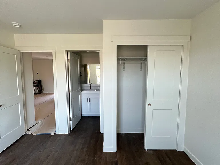 2326 Cross Creek St #F — Photo 19