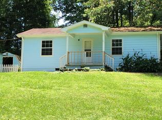 140 Lenda Ln, Chickamauga, GA 30707