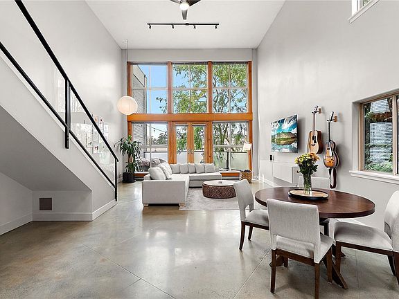 2nd image of 407 William St #7