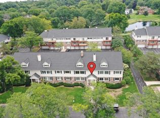 Squires Grove, Elm Grove, WI 53122