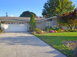 2804 Broadmeade Dr, Powell, TN 37849