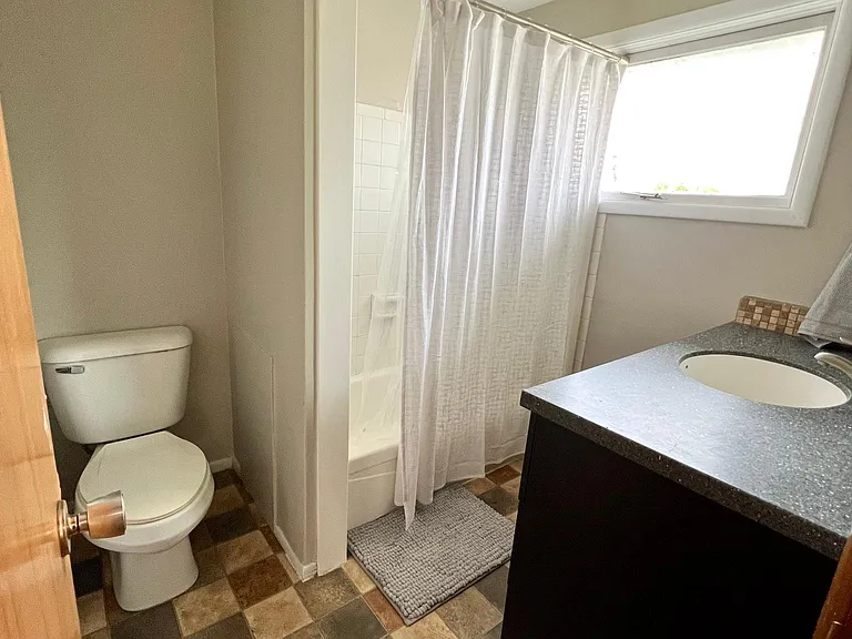 58 W Washington Ave #3 — Photo 1