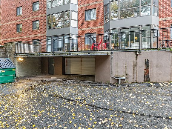 3rd image of 975 Massachusetts Ave APT 307