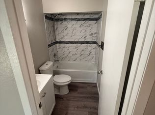 921 E 7th St APT B, Gillette, WY 82716