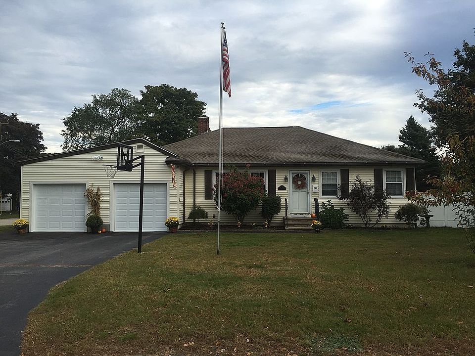 7 Lindale Ave, Biddeford, ME 04005 Zillow