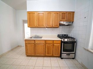 2511 24th Ave APT 1A, Astoria, NY 11102