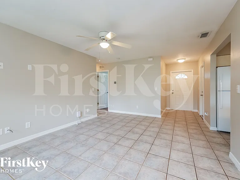 774 Bell Blvd S — Photo 5