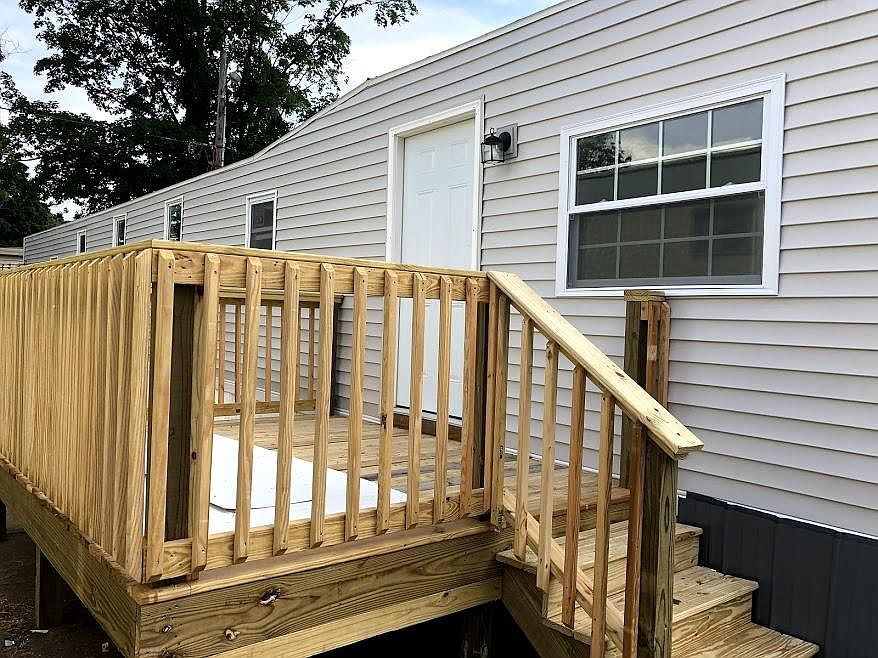 2nd image of 2723 Bailey Ave