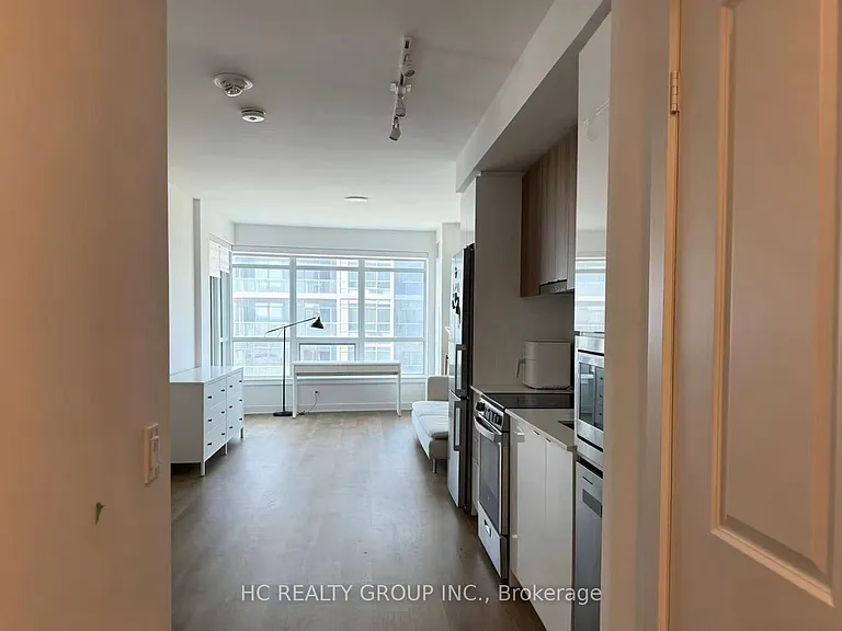 50 Upper Mall Way #1802 — Photo 11