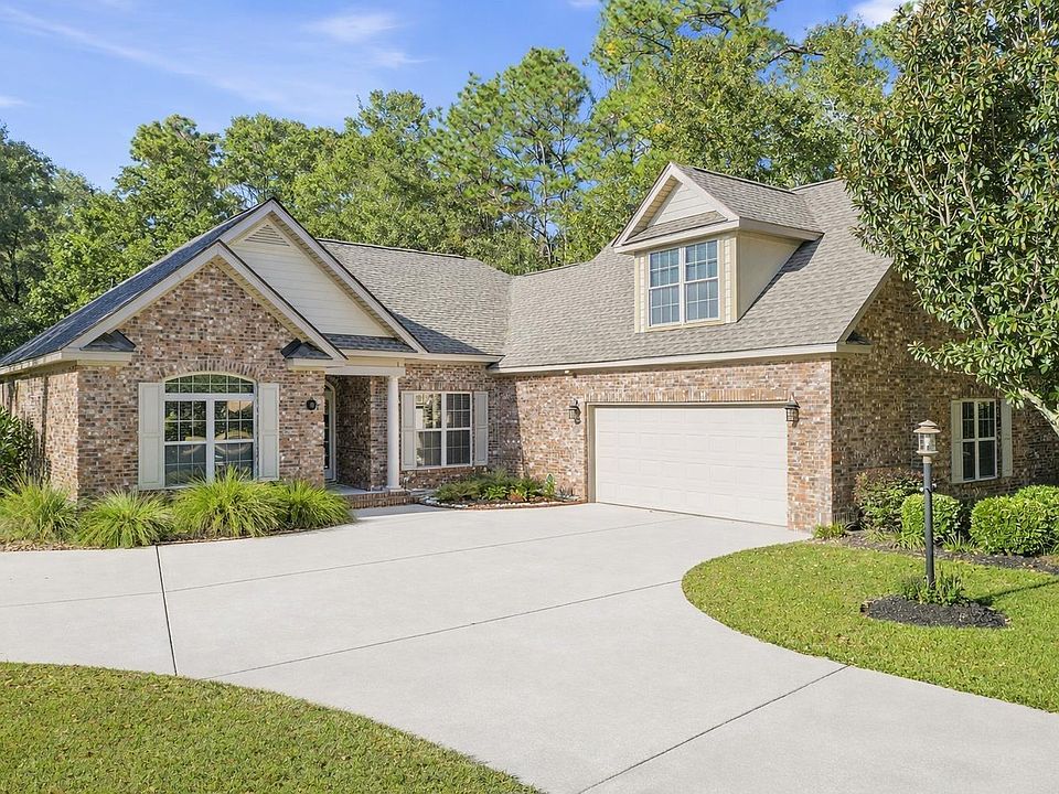 1st image of 36 Montrose Ln.