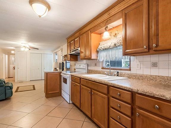 4th image of 6403 Keena Ct