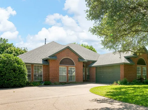 6925 Tameron Trl, Fort Worth, TX 76132