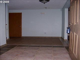 1st image of 10716 NE 65th St