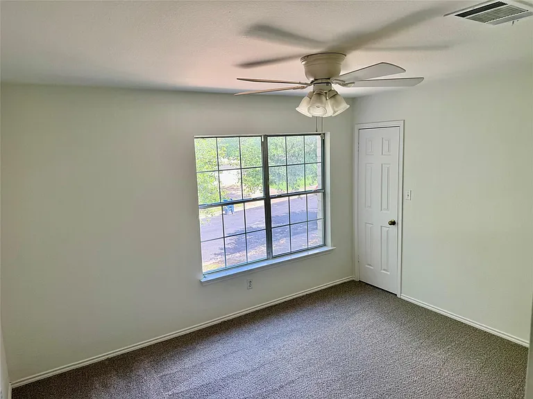 11210 Kingsgate Dr — Photo 22