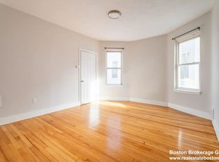 33 Edison Grn Stop 3, Boston, MA 02125