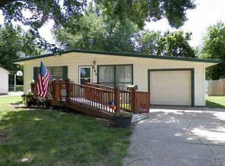 531 Meeds Dr, Valley Center, KS 67147