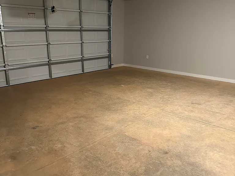 1605 Everwood Ct — Photo 24
