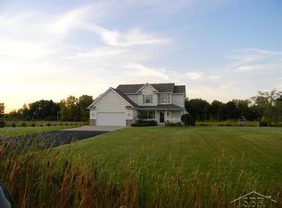 11870 Dice Rd, Freeland, MI 48623
