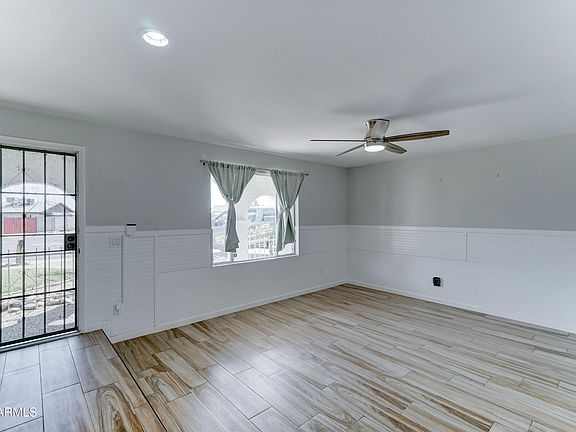 4th image of 10016 N 39TH Drive