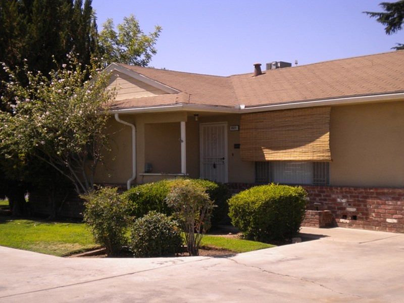 1st image of 3529 E Olive Ave
