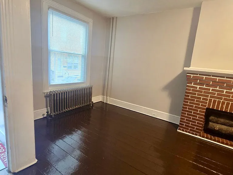 107 Mulberry St — Photo 3