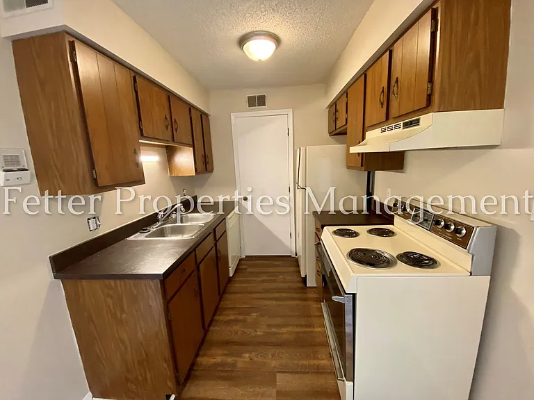 2716 N Kentucky Ave — Photo 3