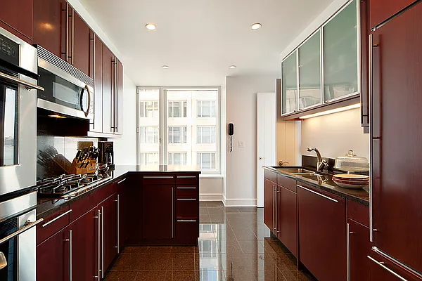 Sold by BLU Real Estate | media 33