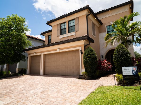 8665 E Baypoint Cir
