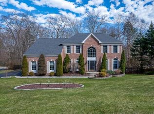7 Appaloosa Dr, North Grafton, MA 01536
