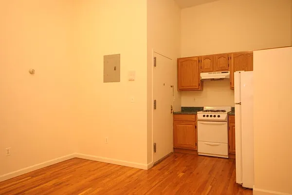 Rented by Corcoran | media 43