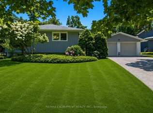 1320 Gatehouse Dr, Mississauga, ON L5H1A5
