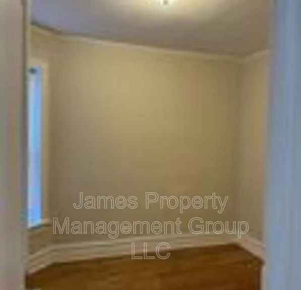 3213 W Warren Blvd #2 — Photo 3