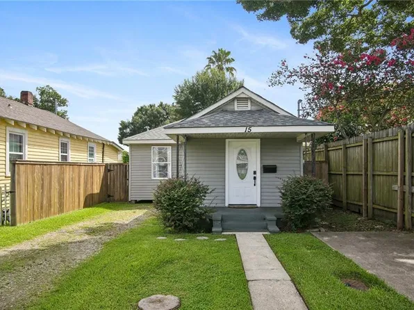 15 Crislaur Ave, Harahan, LA 70123