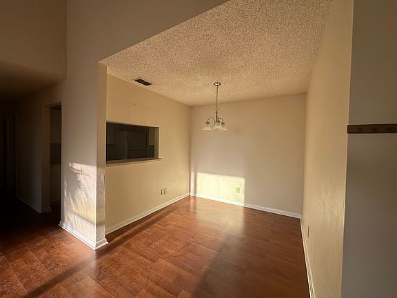 3rd image of 2050 San Marcos Dr SE APT 214