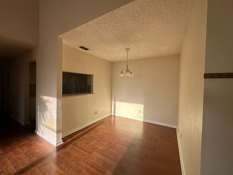2050 San Marcos Dr SE #214 — Photo 3