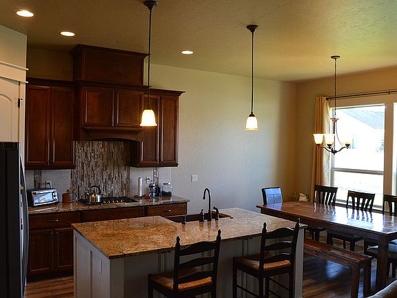 main house kitchen
