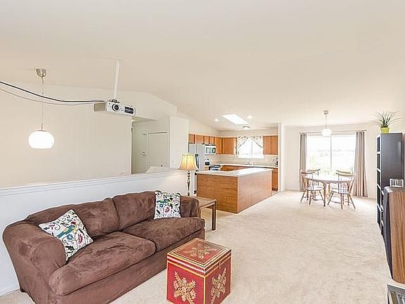 4th image of 6890 Poplar Dr